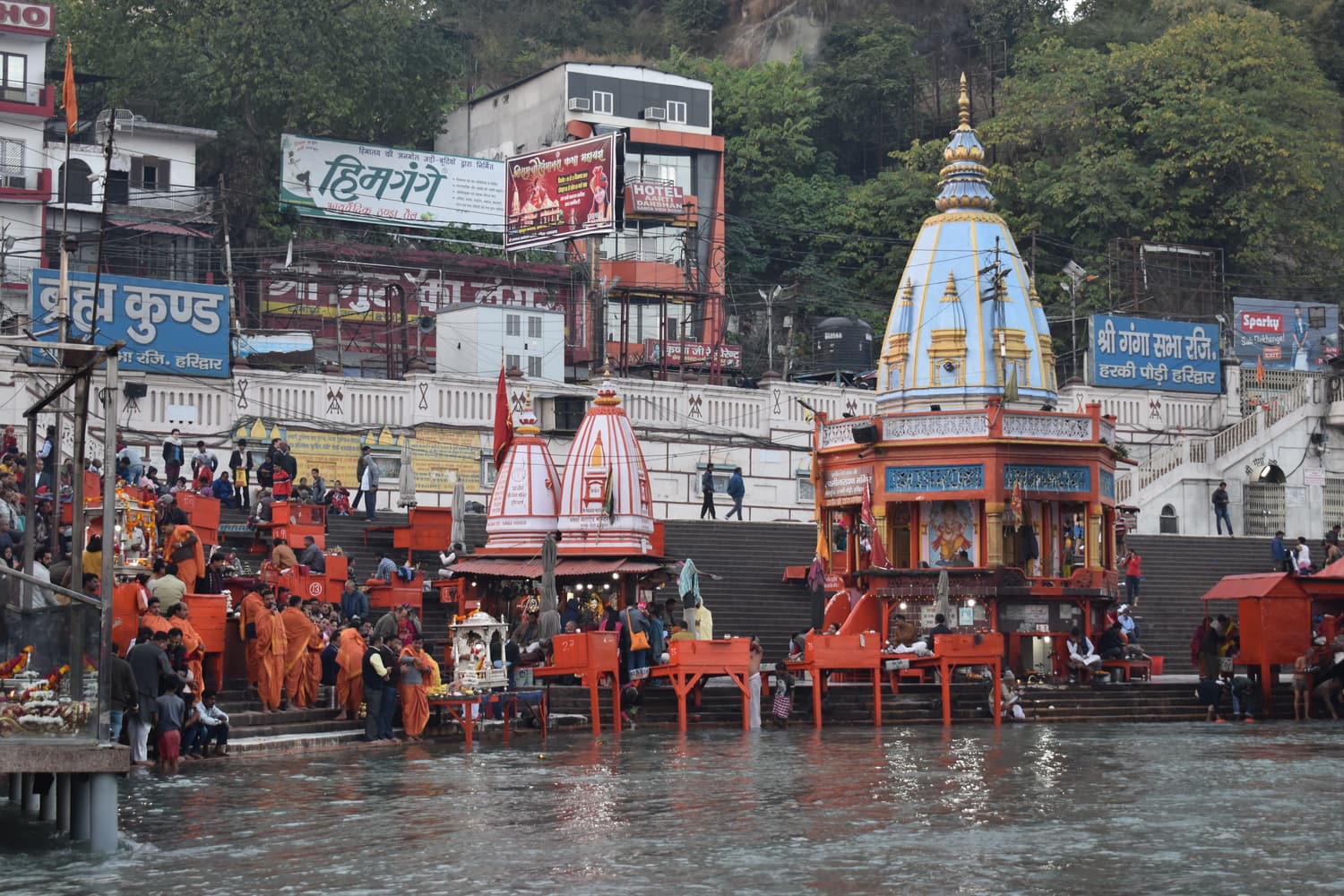 Temples and bathing ghats at Har Ki Pauri on the Ganga in Haridwar